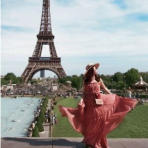 Meet your Posher, Cameran